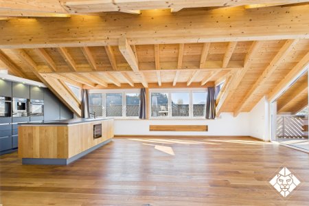 Penthouse über den Dächern von Wattens – stilvolles Wohnen mit Blick auf die Berge!