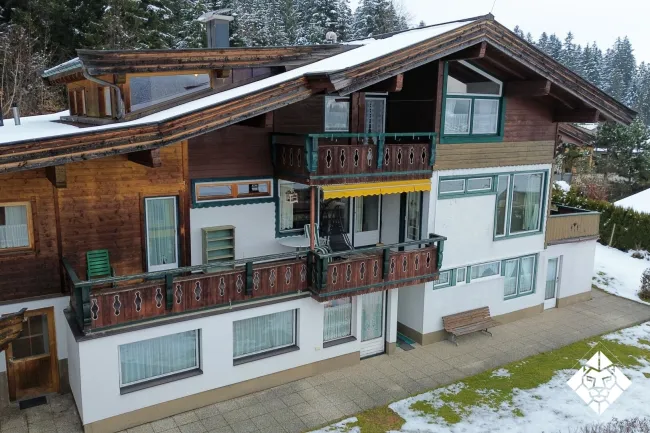 Idyllisches Apartmenthaus in Traumlage – Alleinstehend mit Aussicht in Ellmau - Bild