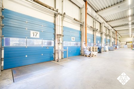 Exklusives Gewerbeobjekt in Top-Lage an der A12 - Vielseitig nutzbar!