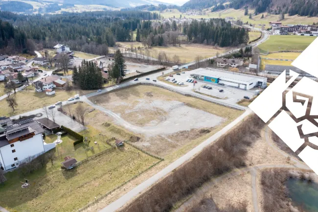 Toplage an der B172: Ihre Gelegenheit zum Kauf eines Gewerbe- und Produktionsgrundstücks in Kössen - Titelbild