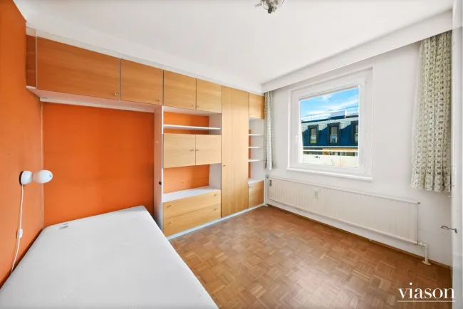 Zimmer Richtung Lessinggasse