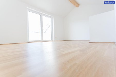 Neuwertiges 5-Zi-Reihenhaus in Mondsee mit Garten, 2 Terrassen, 2 Garagen, Balkon!