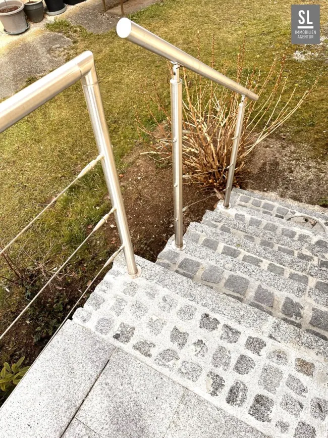 Westterrassenabgang zum Innenhof