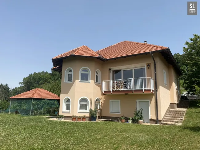 Großzügiges Anwesen mit Bio-Obstgarten und Traumaussicht nahe Ptuj - Bild