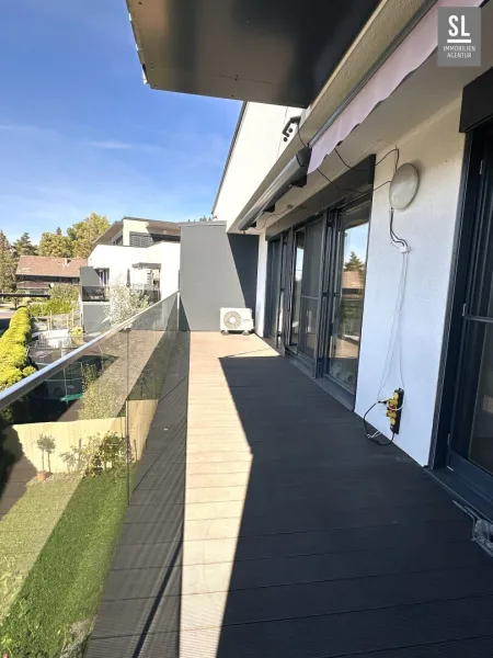 Möglichkeit für einen fix überdachten Lounge-Sitzplatz