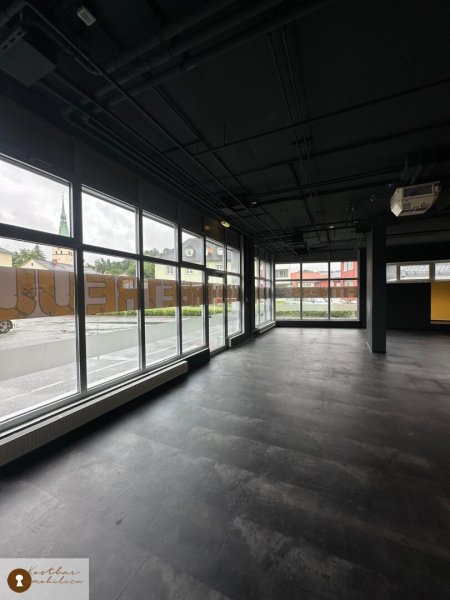 "Optimale Gewerbefläche in Voitsberg: Attraktive barrierefreie Immobilie mit Parkplätzen sucht neuen Mieter!"