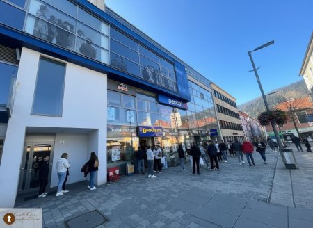 Entdecken Sie die perfekte Gewerbefläche in der Rathauspassage Mürzzuschlag – Flexibel zu mieten, ideal für Ihren Geschäftserfolg!