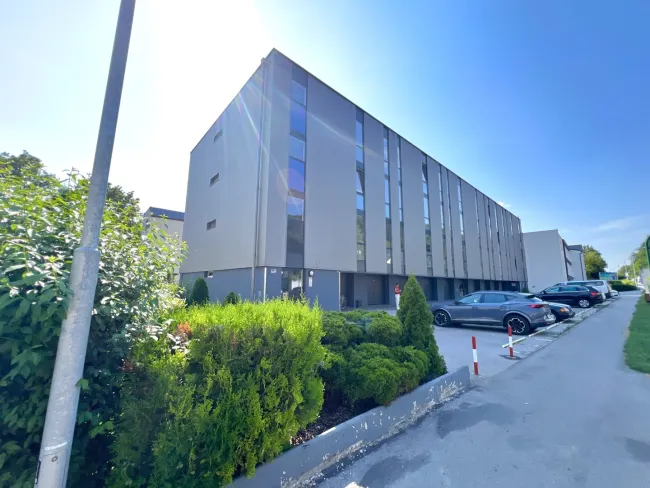 1-Zimmer-Apartment mit Loggia in Purkersdorf - Titelbild