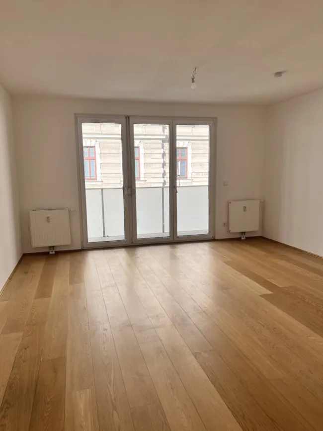 Sonnige 2-Zimmer Wohnung, mit Loggia! - Titelbild