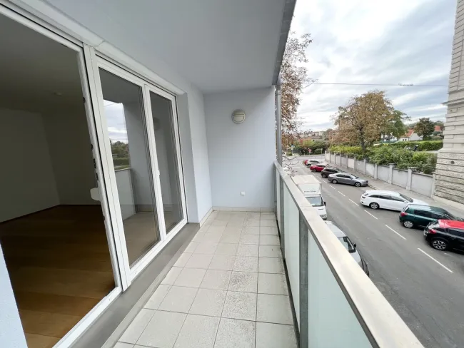 Sonnige 2-Zimmer Wohnung, mit Loggia! - Bild