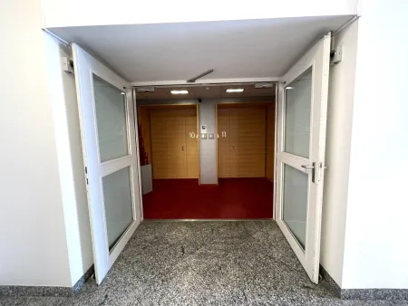 Lichtdurchflutete Bürofläche in 1190 Wien, Nußdorfer Platz