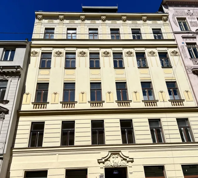 Sanierter Altbaucharme - 2 Zimmer Wohnung in Bestlage des 7. Bezirks - Titelbild