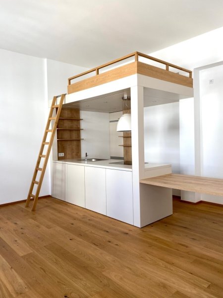 44m² City-Apartment im wunderschönen Altbau in City Lage - Nähe Naschmarkt