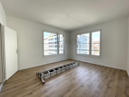 Ideale Starterwohnung mit Balkon und guter Infrastruktur