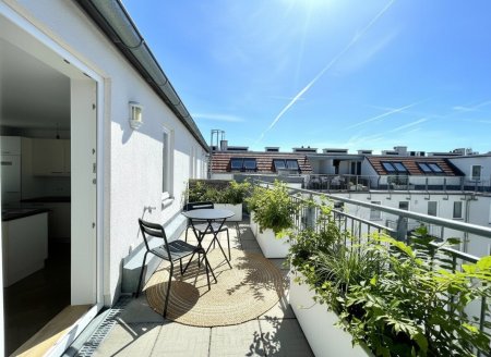 3 ZIMMER DACHGESCHOSS-WOHNUNG MIT TERRASSE UND FERNSICHT