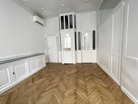Stilvolles Altbau Geschäftslokal, im beliebten 8. Bezirk!