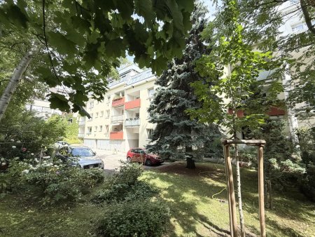3-Zimmer-Wohnung mit Loggia in bester Lage von 1180 Wien zu kaufen! SANIERUNGSBEDÜRFTIG
