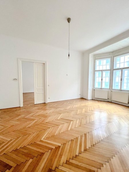 sommerangebot: 50 % weniger Provision bis 31.08.2026 Stilvolle 4- Zimmer Wohnung, im wunderschönen Stilaltbau, 3. Bezirk - Balkon Errichtung möglich!