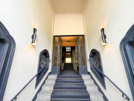 Stilvolle Altbauwohnung - 6 Zimmer - in Bestlage des 4. Bezirkes, Nähe Belvedere und Karlskirche