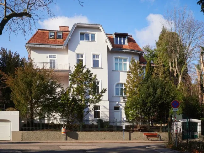 Sonnige 3 Zimmer DG - Wohnung mit Garten in 1130 zu kaufen! - Titelbild