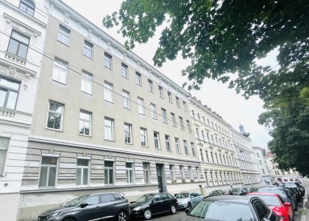 Stilvolle und geräumige 3-Zimmer-Altbauwohnung, nahe Währinger Straße