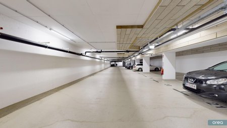 orea | Parken bei Donaufelder Straße 95 | Virtuell besichtigen · Online anmieten