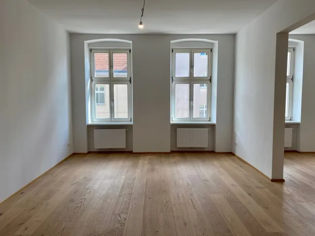 Schön sanierte 2 Zimmer Altbauwohnung mit perfekter Verkehrsanbindung in 1160 Wien - Titelbild