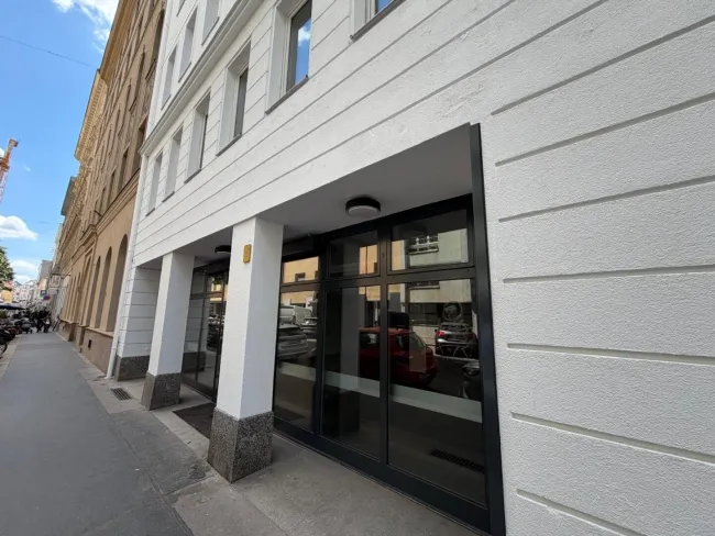 Großzügige Geschäftsfläche mit Top-Sichtbarkeit in der Ziegelofengasse, Nahe Pilgramgasse - Bild