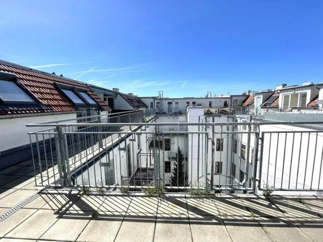 Über den Dächern von 1120 - 3 Zimmer, Terrasse, Lebensgefühl - Titelbild