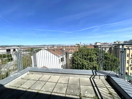 Über den Dächern von 1120 - 3 Zimmer, Terrasse, Lebensgefühl