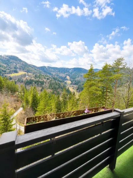 Wohnen, wo andere Urlaub machen – charmante Ferienwohnung am Semmering