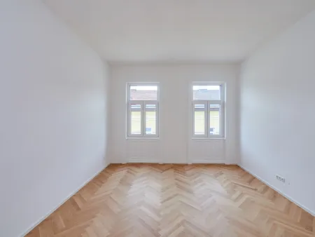 Elegante City-Wohnung mit Altbauflair in der Novaragasse