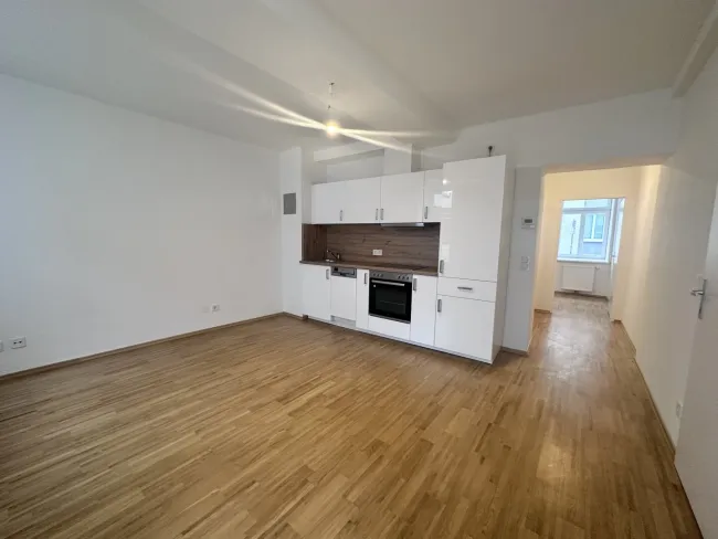 Ihre Sommer-Aktion: Halbe Provision bis Ende August - Urbaner Wohnkomfort mit Freifläche - 3 Zimmer Rarität in der Bergsteiggasse - Titelbild