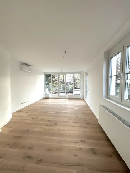 Wohnen mit Weitblick: Stilvolle 2-Ebenen-Wohnung mit Terrassen in der Sieveringerstraße