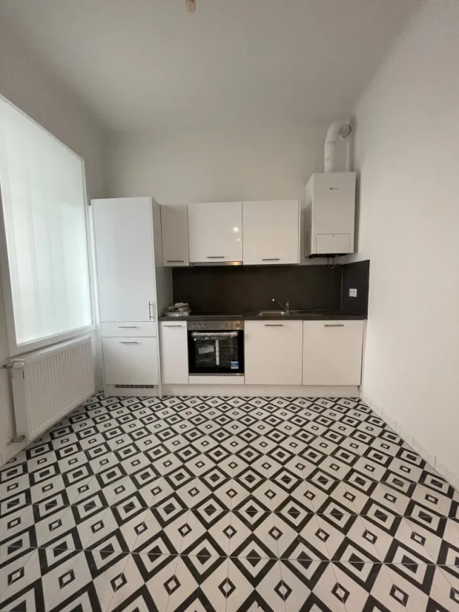 Top-Lage: 69m² Altbau-Wohnung, 2 Zimmer für 400.000 € - Titelbild