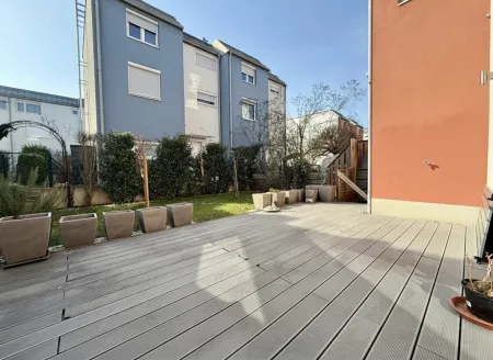 Moderne Doppelhaushälfte in Perchtoldsdorf, 6 Zimmer, Garten, Garage, Solarenergie inklusive!