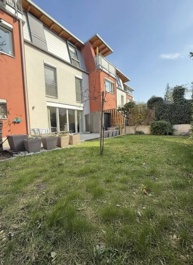 Moderne Doppelhaushälfte in Perchtoldsdorf, 6 Zimmer, Garten, Garage, Solarenergie inklusive! - Bild