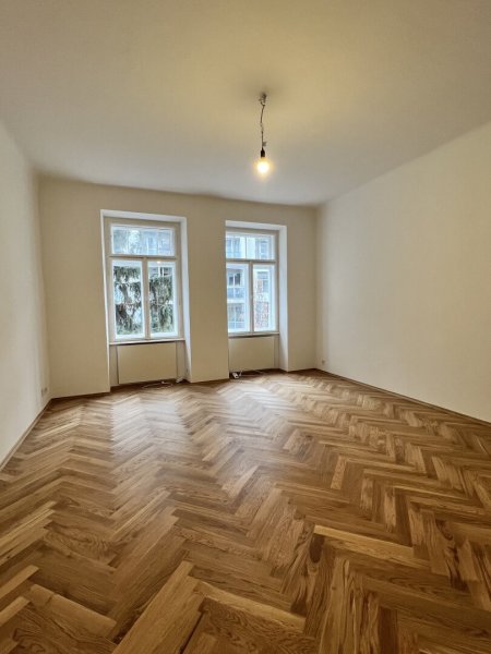 Nur bis 31.08.2026: Halbe Provision! Altbaucharme trifft Stadtoase – 2-Zimmer-Wohnung in Toplage des 3. Bezirks