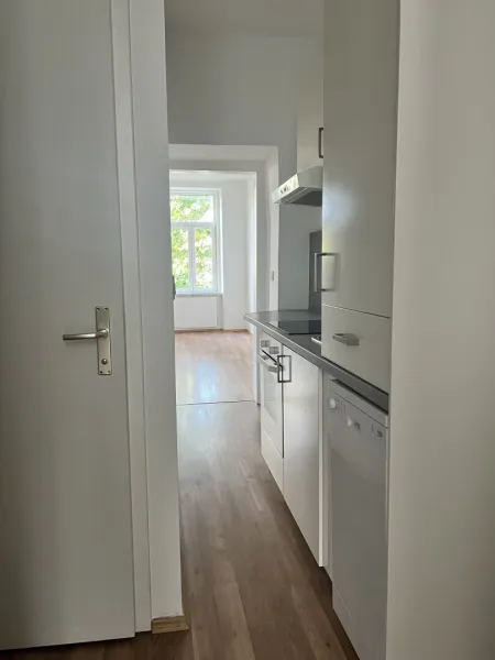 Halbe Provision. Ganzer Service. Bis 31.08.2026. Wohnen mit Stil auf 31m2 - Ihr neues Zuhause in der Kleingasse