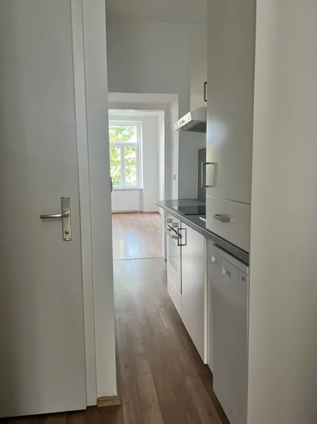 Halbe Provision. Ganzer Service. Bis 31.08.2026. Wohnen mit Stil auf 31m2 - Ihr neues Zuhause in der Kleingasse - Bild