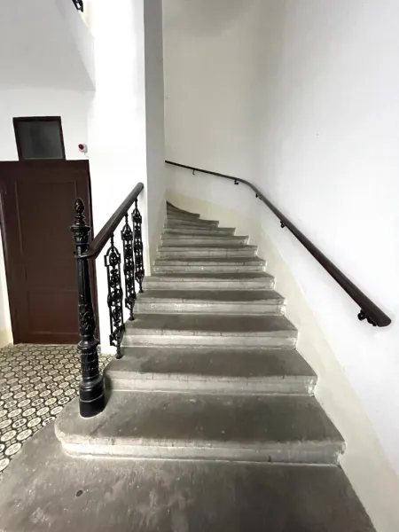 Nur bis 31.08.2026: Halbe Provision! - Große 2 - Zimmer Wohnung, Nähe Wallensteinplatz, zu Kaufen !