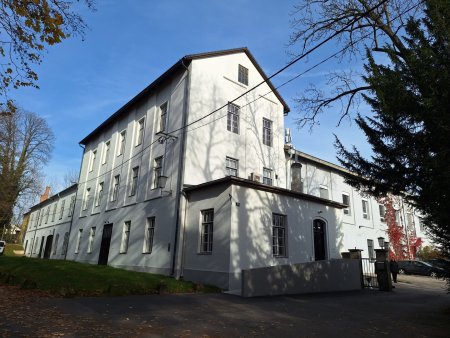 Stylische Büro- oder Praxisfläche in Ternitz, Ortsteil Pottschach zu vermieten