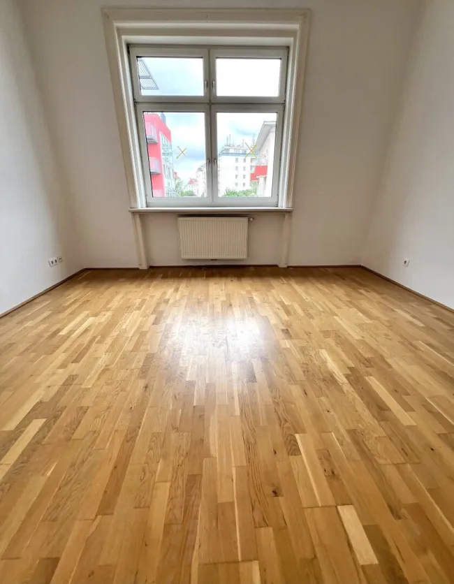 Einziehen und Wohlfühlen - Stilvoll sanierte 3 Zimmer Wohnung in bester Lage - Bild