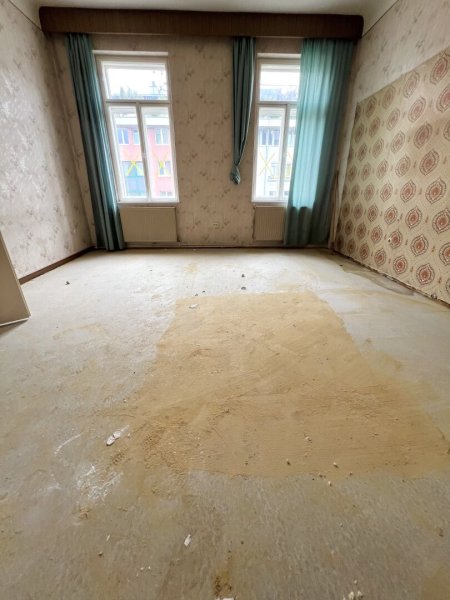 Platz für Ihre Ideen - 3-Zimmer Wohnung mit viel Potenzial zu erwerben