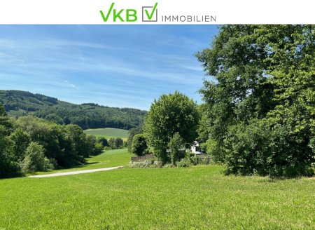 Exklusives Traumgrundstück in Leonding/Berg mit Fernblick!