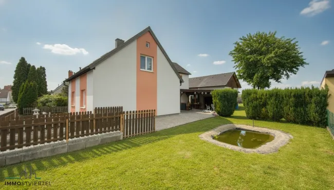 Garten mit Biotop