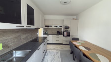 Top gepflegte große Eigentumswohnung mit Garagenstellplatz!