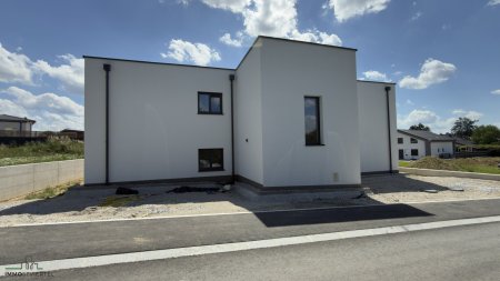 Neubaumietwohnung mit Loggia in Petzenkirchen!