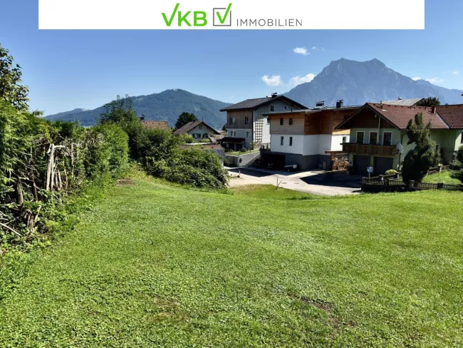 RARITÄT: GRUNDSTÜCK IN RUHELAGE MIT BERGPANORAMA-BLICK (ohne Bauzwang) - Titelbild