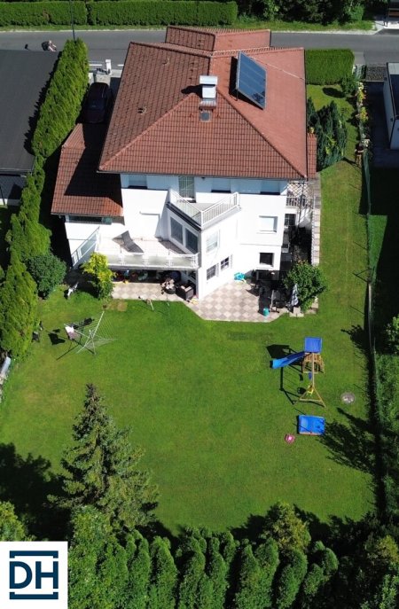 STADTRANDVILLA mit Einliegerwohnung in Premium Lage Wals